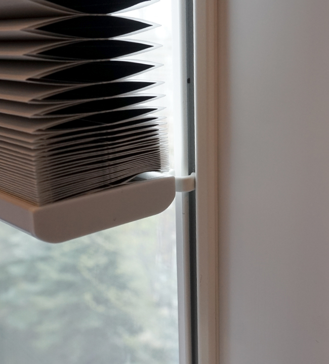 bedroom turn and tilt Hunter Douglas duette honeycomb track glide shades Rocky River 44116