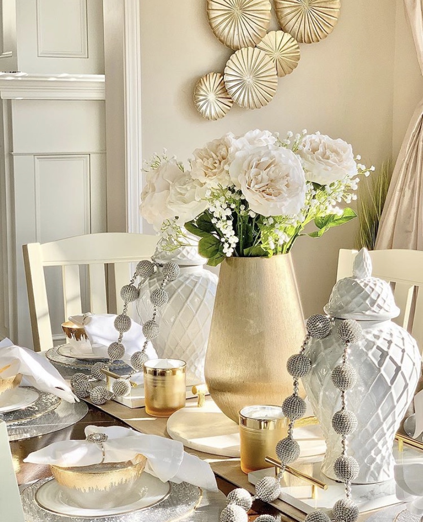 decorating with gold on dining room table