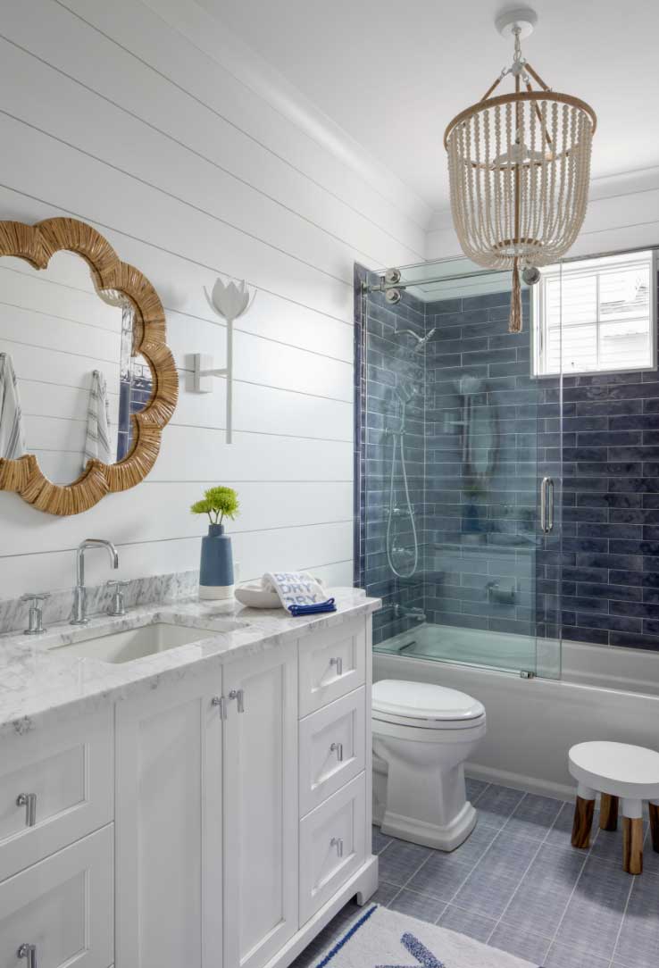 coastal bathroom in pantone palette 2023