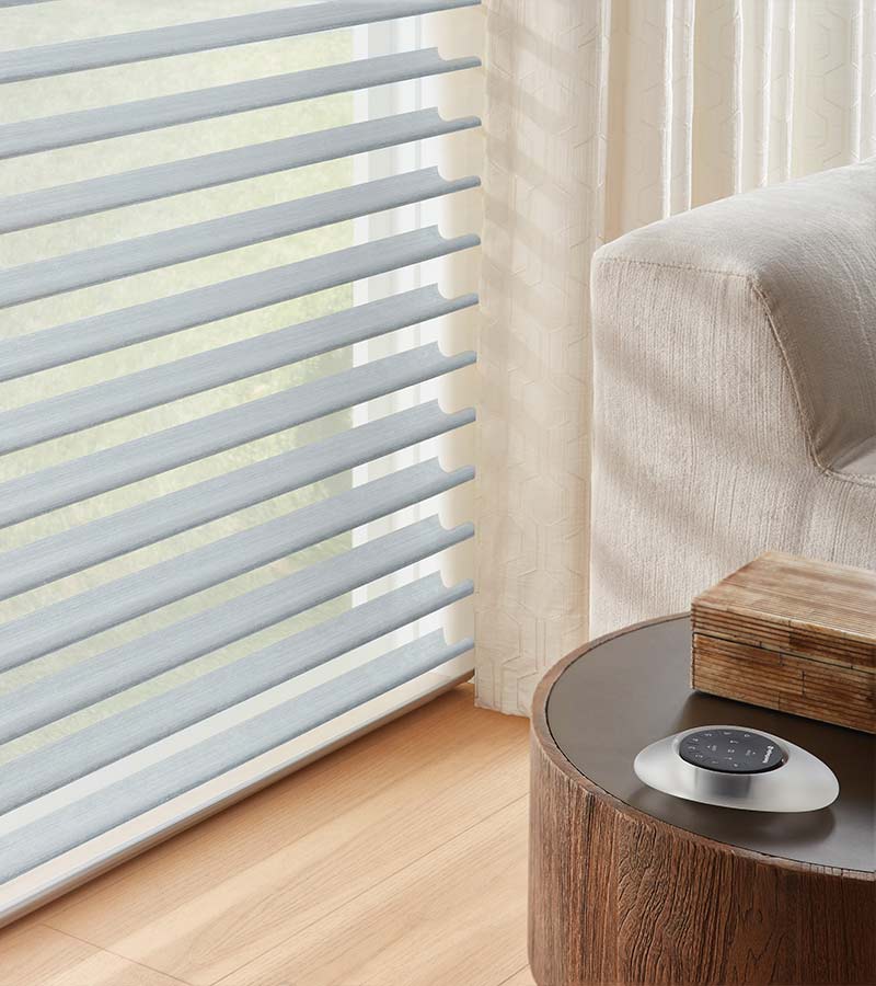 motorized blinds Chagrins Falls, OH controlled with remote control