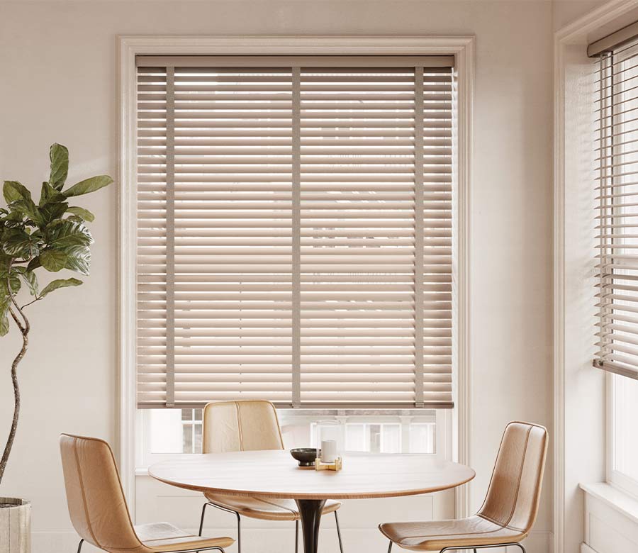 breakfast nook with aluminum blinds finished with decorative tapes cleveland